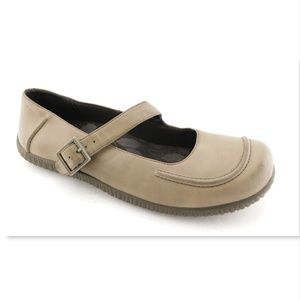 ORTHAHEEL Taupe Grey Mary Jane Flats 11